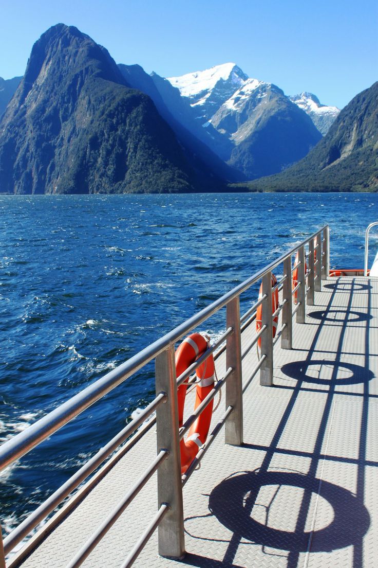 NEW ZEALAND & BEYOND – 8 DAYS EXPLORING THE UNREAL