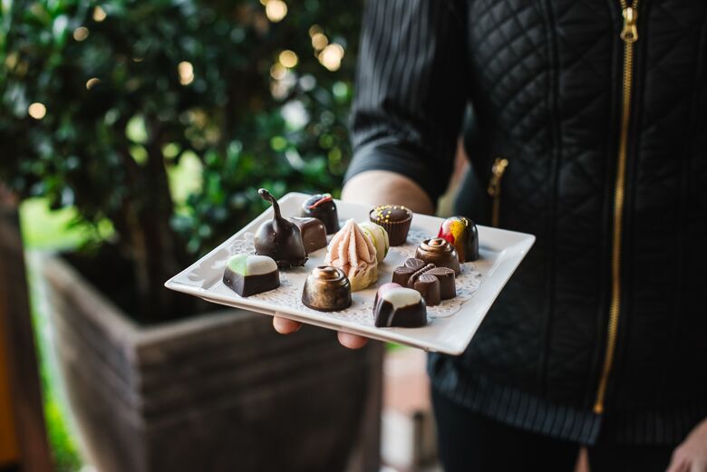 HUNTER VALLEY DAY TOUR EXPERIENCE | WINE, CHOCOLATE  & CHEESE TASTING