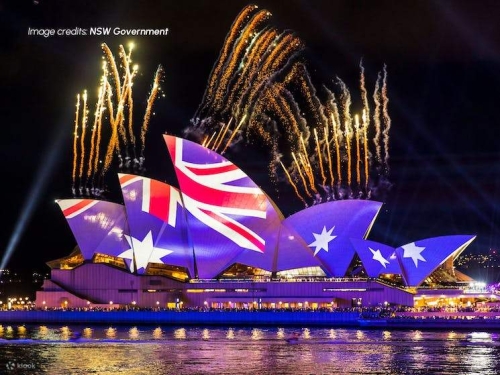 EXPLORE SYDNEY CITY AT NIGHT - CITY TOUR